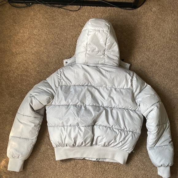 Hollister Puffer Coat - Picture 4 of 4